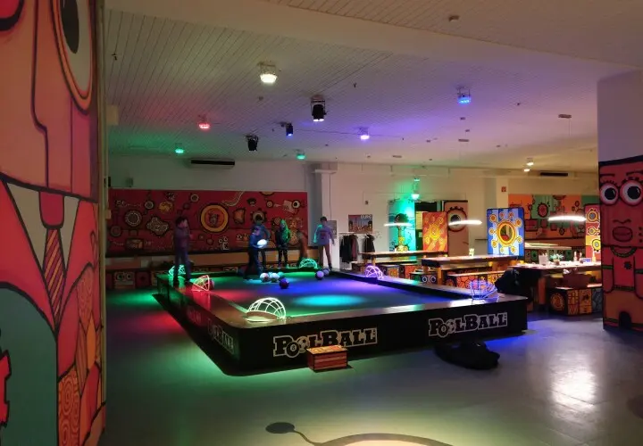 Schwarzlichtfabrik 3D Minigolf Würzburg