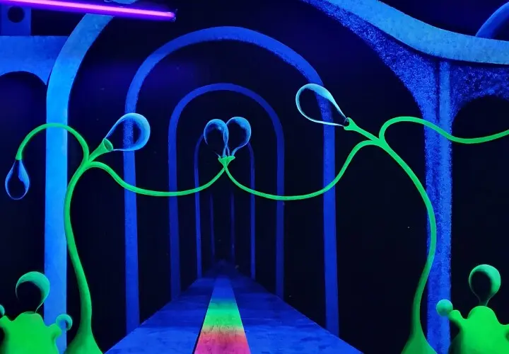 Schwarzlichtfabrik 3D Minigolf Würzburg