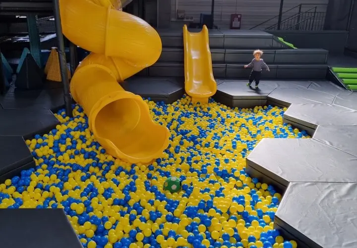 BIG Jump Entertainment Park