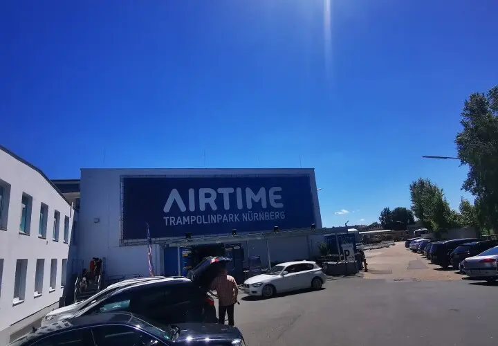 AIRTIME TRAMPOLINPARK - Trampolinhalle Nürnberg