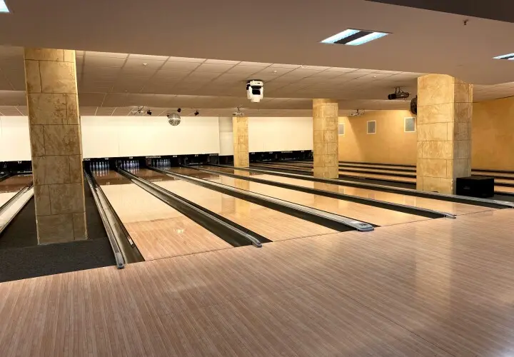 Blu Bowl Bowling