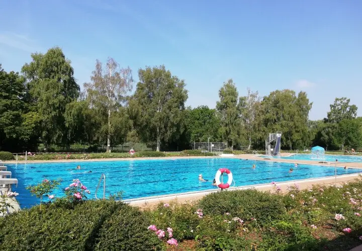 Freibad - Schwimmbad Thüngersheim