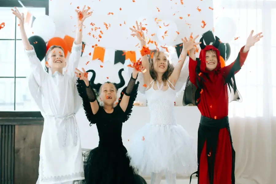 Halloween-Party für Kinder: 11 Tipps, Ideen und Vorlagen für schaurigen Spaß
