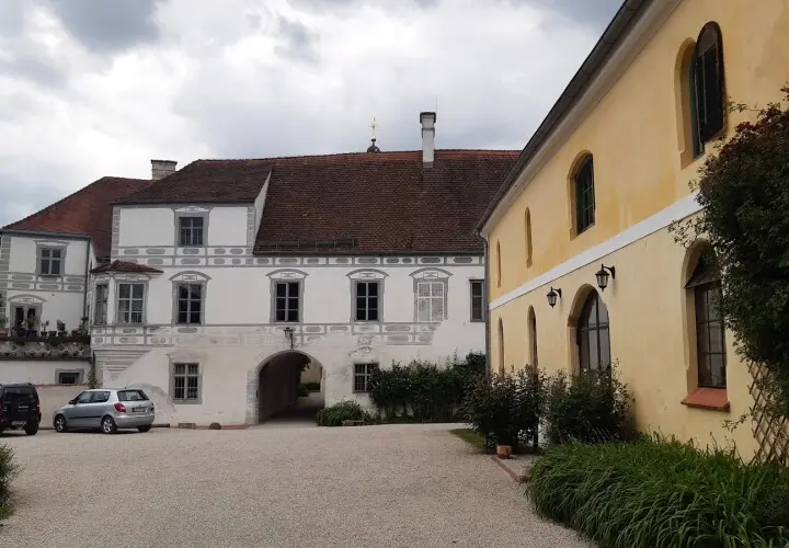 Schloss Neufraunhofen